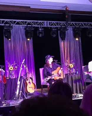 Pam Tillis Sellersville